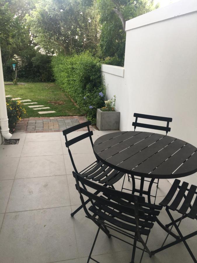 Table Mountain Guest With Private Garden Apartment Kapstadt
