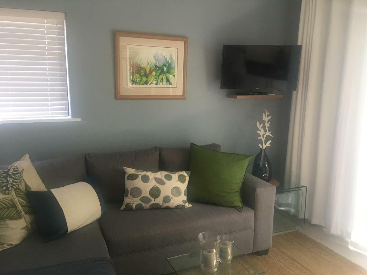Table Mountain Guest With Private Garden Apartment *